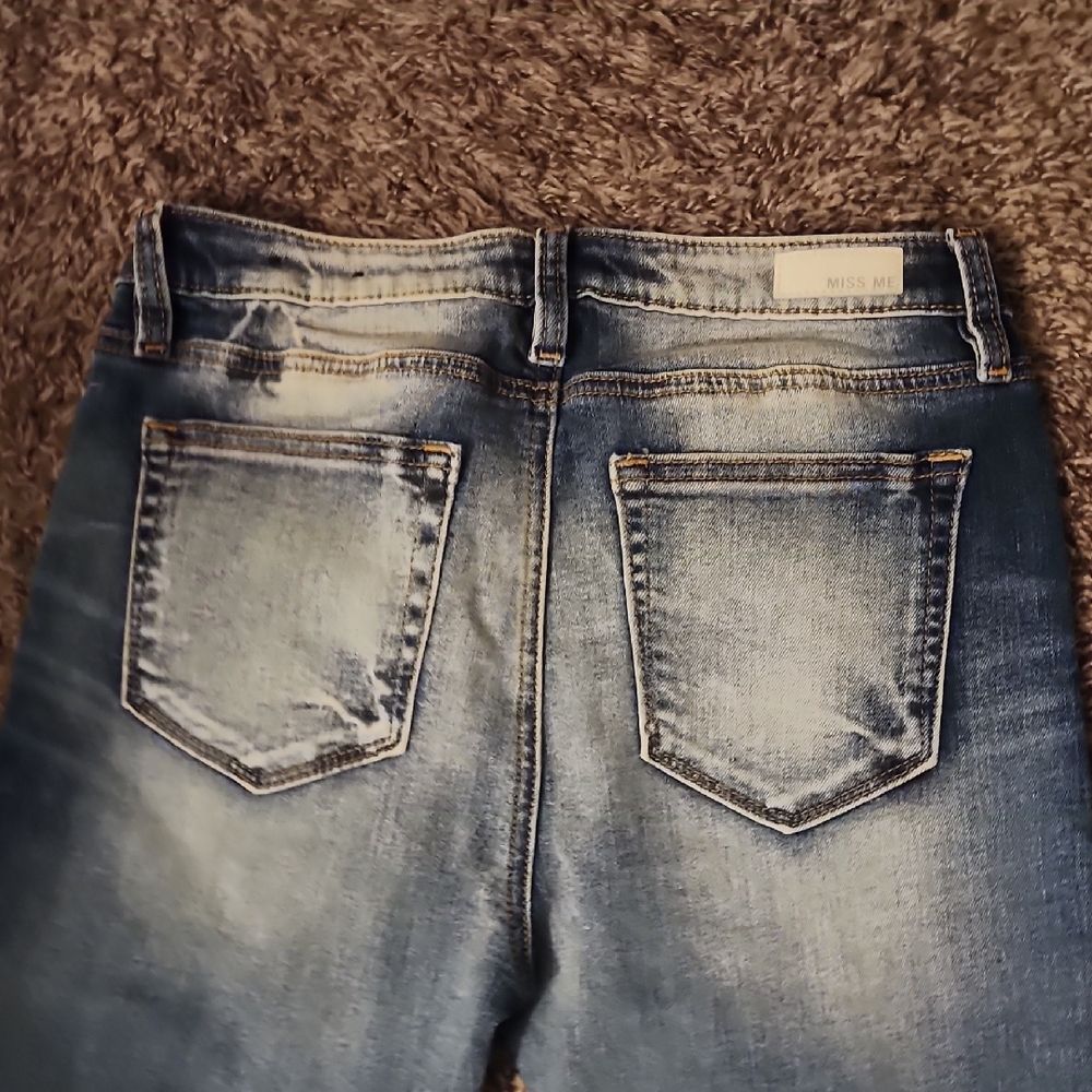 Miss Me Blue Ankle Cropped Jeans with Embroidery - Picture 8 of 9
